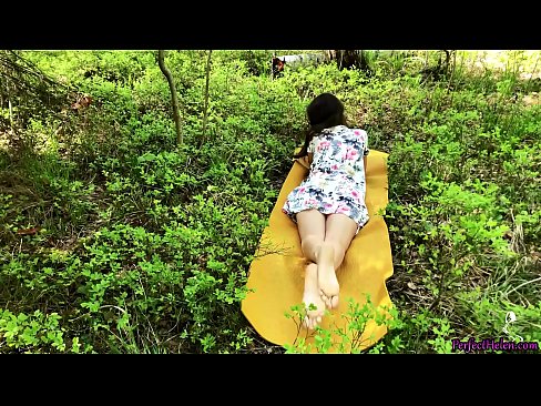 ❤️ Estranho na Tinder Masturba-me a rata e fode apaixonadamente na floresta ❤❌ Apenas porno em nós