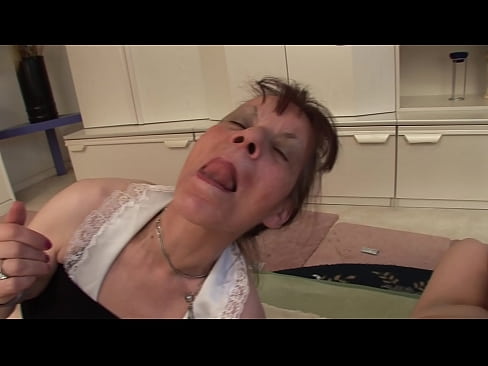 ❤️ Duas avós e um avô têm um ménage à trois ❤❌ Apenas porno em nós