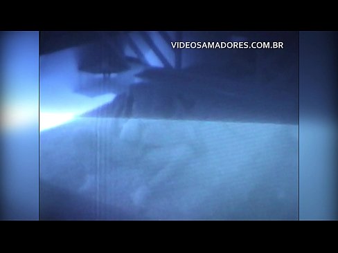 ❤️ O marido filma a mulher a foder o vizinho e descobre que ele é um cornudo ❤❌ Apenas porno em nós