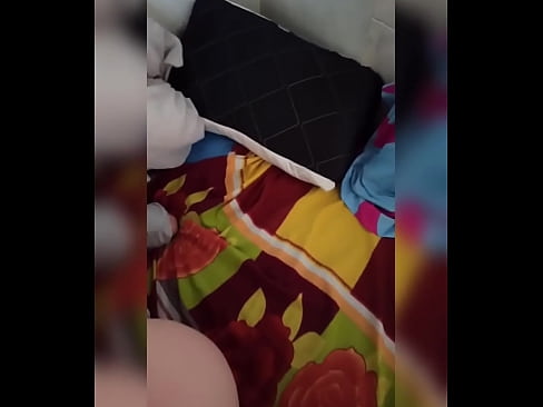 ❤️ A minha colega de quarto fica sozinha em casa porque o seu marido vai de férias e eu aproveito a oportunidade para a foder e encher-lhe o cu de leite ❤❌ Apenas porno em nós